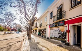 Maria'S 5Th Avenue
